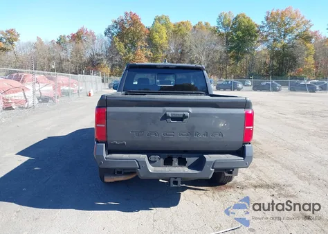 2024 Toyota Tacoma Sr5 z USA, uszkodzony, nr VIN 3TMLB5JN3RM029789